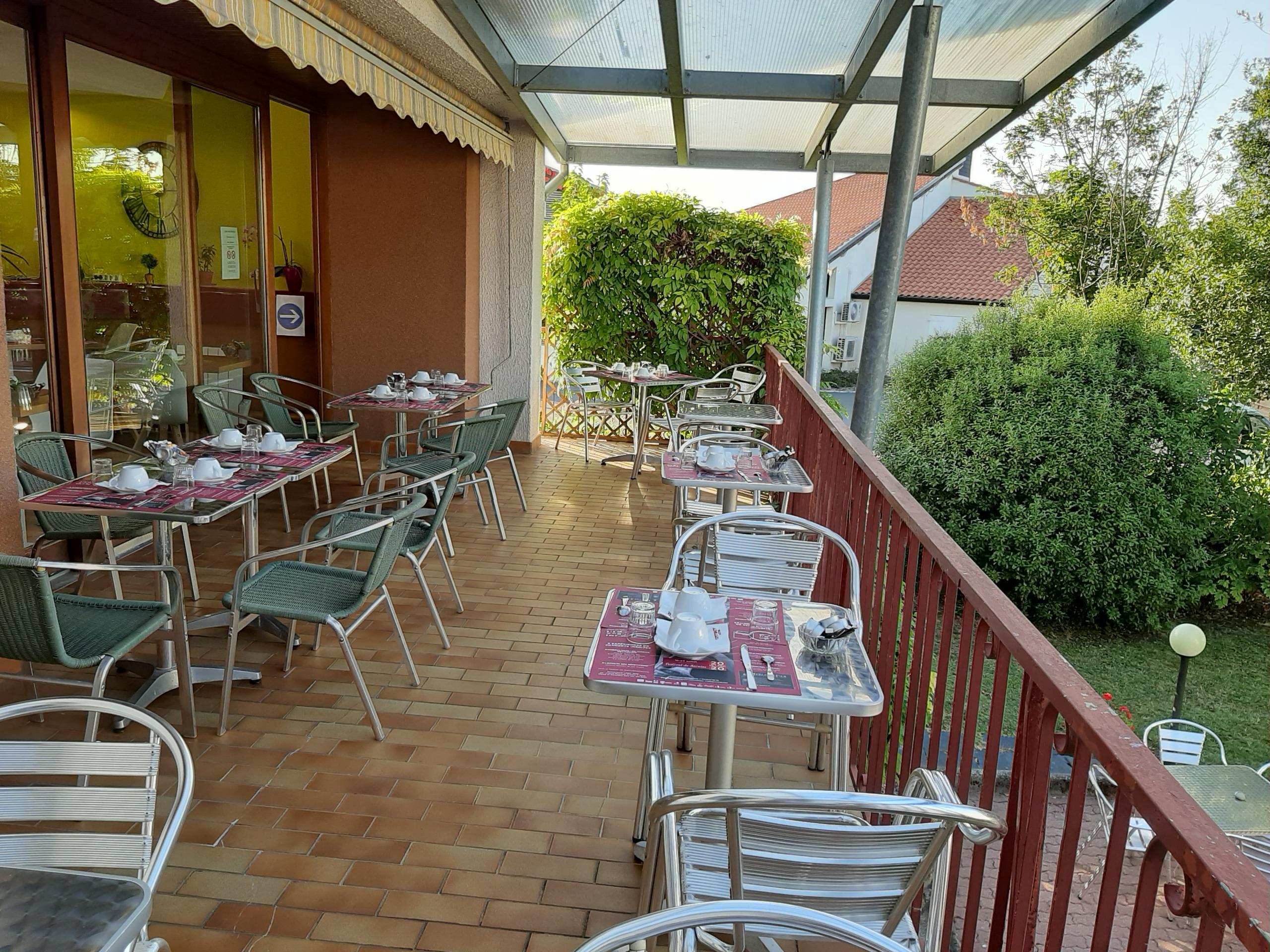 Sure Hotel By Best Western Saintes Buitenkant foto