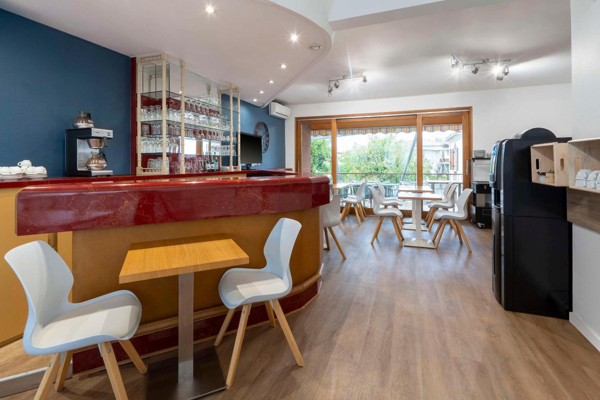 Sure Hotel By Best Western Saintes Buitenkant foto