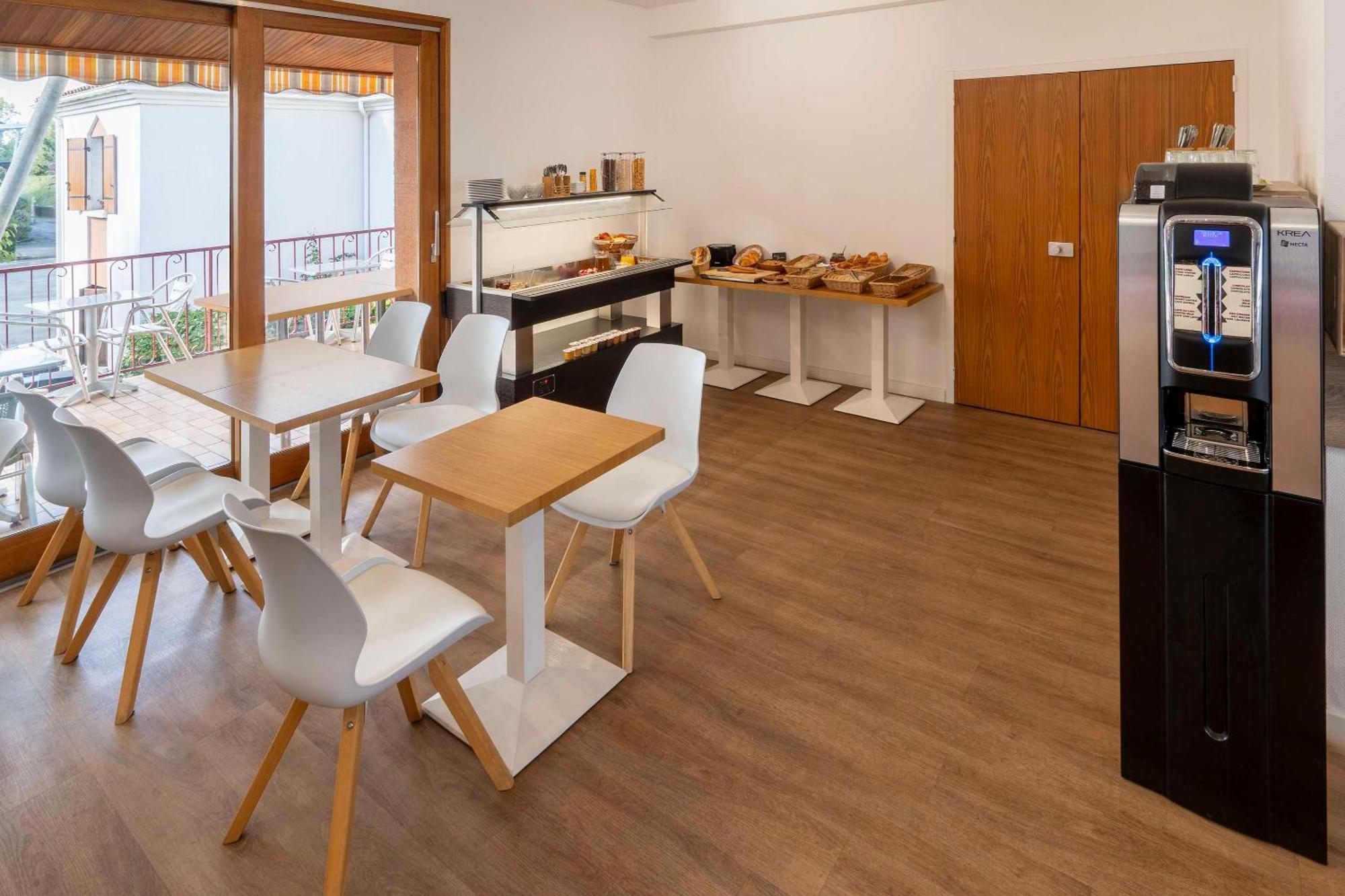 Sure Hotel By Best Western Saintes Buitenkant foto