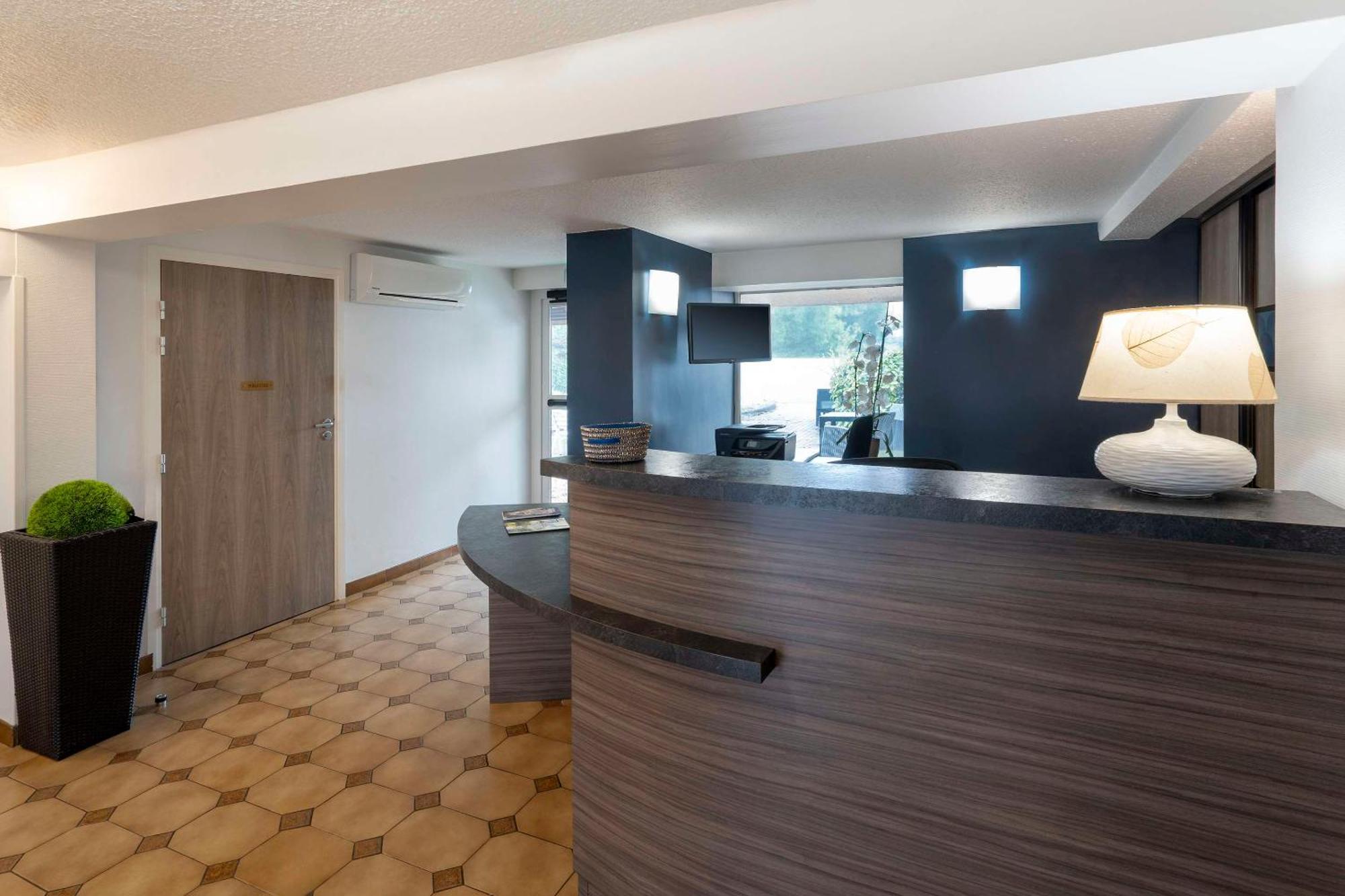 Sure Hotel By Best Western Saintes Buitenkant foto