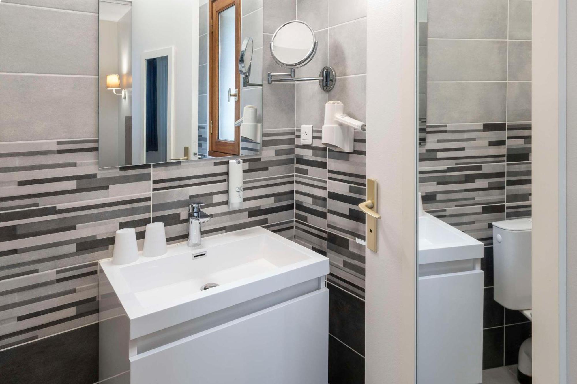 Sure Hotel By Best Western Saintes Buitenkant foto
